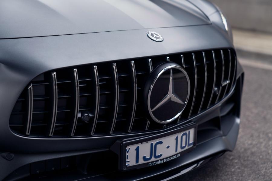 Детали экстерьера Mercedes-AMG GT R (C190) 2017 года  (AU) (фото 26 из 40)